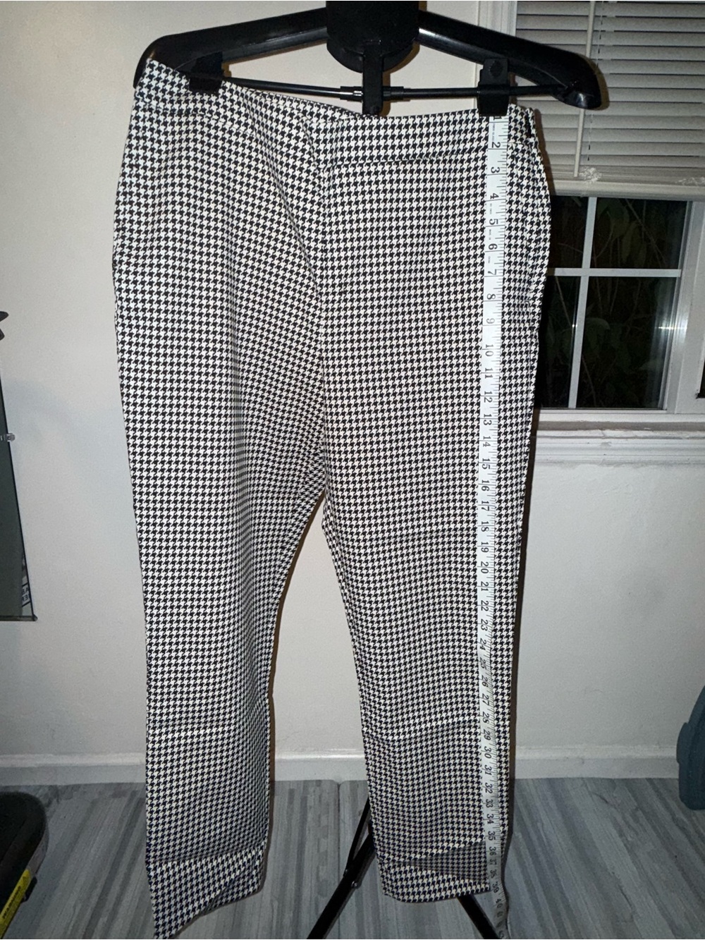 Sezane Clara Black & White Houndstooth Pants